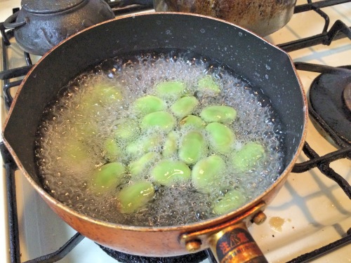 そら豆のゆであがり