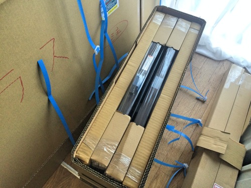 配送されたインプラス