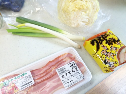 うまかっちゃんを電子レンジで作るのに準備するもの