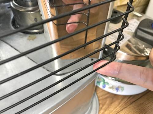 石油ストーブの網を開けた状態
