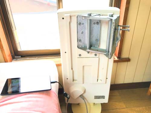 3階部屋で電波塔に一番近い窓際でテレビを映した