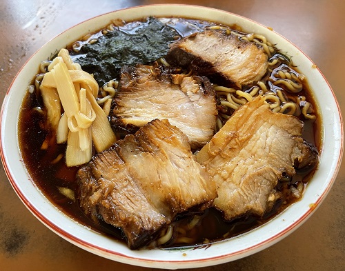 梅乃家（うめのや）醤油ラーメン